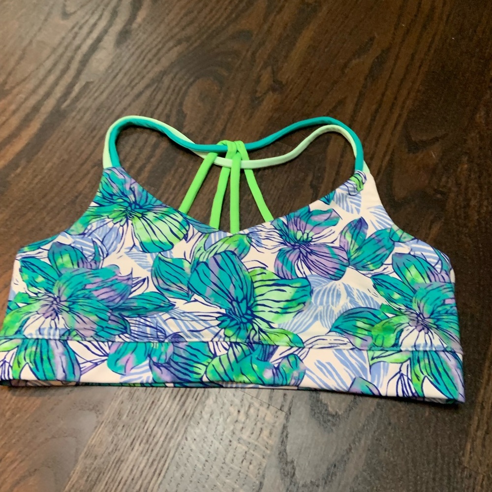 Old Navy Girl’s sports top